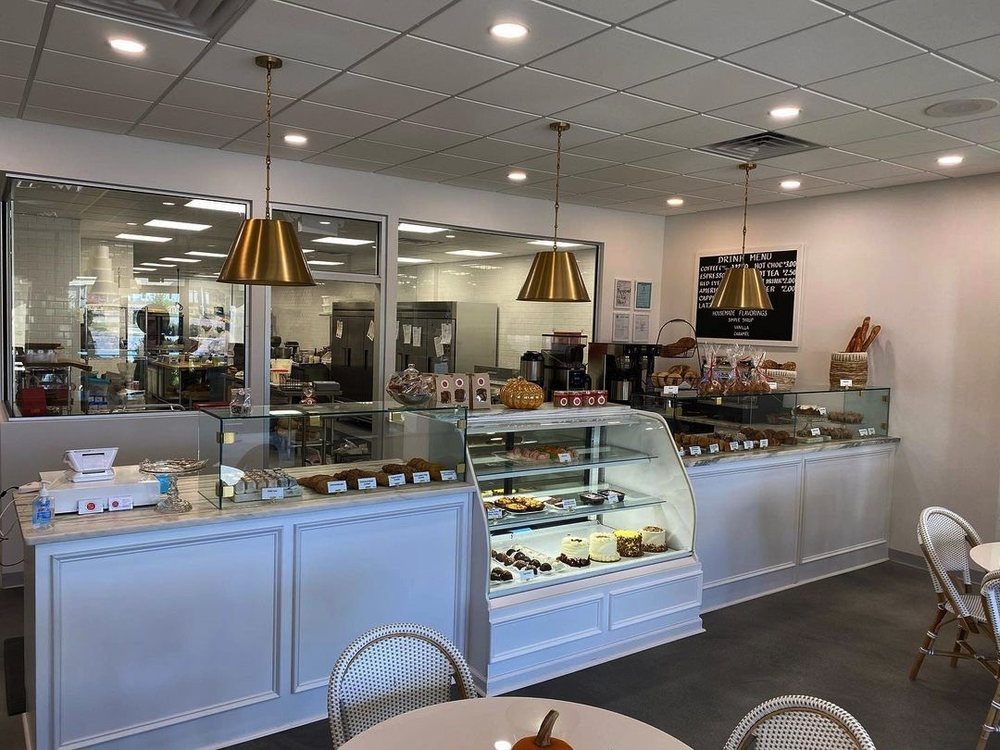 M.Y. CAKES AND PASTRIES Updated August 2024 3074 Ross Clark Cir