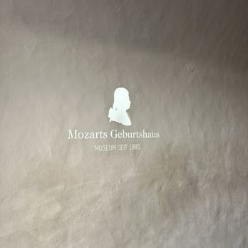 Mozarts Geburtshaus - At the entrance - Museums Near Me - Salzburg, 5