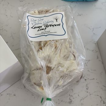 Bye Bye Gluten Bakery - Lemon poppyseed loaf - Bakeries Near Me Bye Bye Gluten Bakery - Lemon poppyseed loaf - Bakeries Near Me