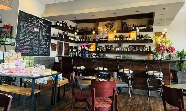 Bep Viet Restaurant by null