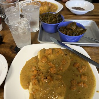 Biscuit Head - Sweet potato vegan biscuits and gravy, curried greens and vegan spicy sausage patty. - Cafes Near Me - Asheville, North Carolina Biscuit Head - Sweet potato vegan biscuits and gravy, curried greens and vegan spicy sausage patty. - Cafes Near Me - Asheville, North Carolina