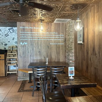 The Flour Shoppe Cafe - Inside - Cafes Near Me - Rockville Centre, New York