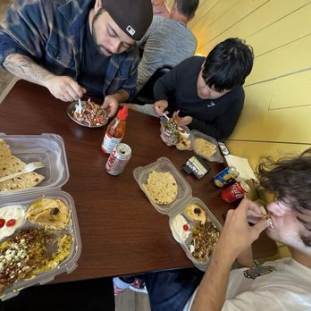 Hummus Hummus - Eating food with friends - Food Trucks Near Me - Vancouver, Washington Hummus Hummus - Eating food with friends - Food Trucks Near Me - Vancouver, Washington