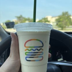 Shake Shack Baton Rouge - Vanilla Shake