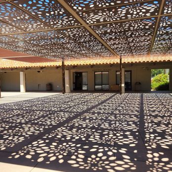 Poway Branch Library - Cool courtyard - Libraries Near Me - Poway, California