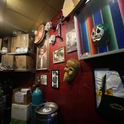 La Cocina Bar & Grill - Wall of Curiosities