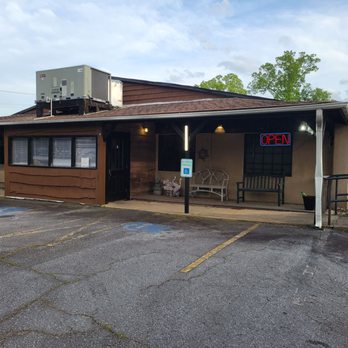 Black's Seafood - Front - Seafood Near Me - Easley, South Carolina