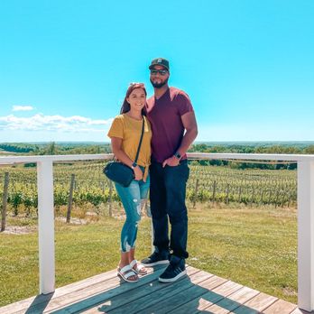 Rove Estate - Wine Tasting Room Near Me - Traverse City, Michigan Rove Estate - Wine Tasting Room Near Me - Traverse City, Michigan