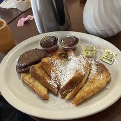 Franky's Restaurant - French Toast with Sausage
