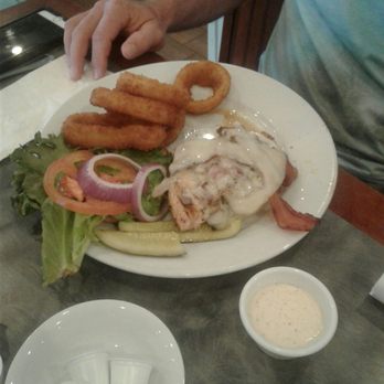 Peach Valley Cafè - Breakfast & Brunch Near Me - Gainesville, Florida Peach Valley Cafè - Breakfast & Brunch Near Me - Gainesville, Florida