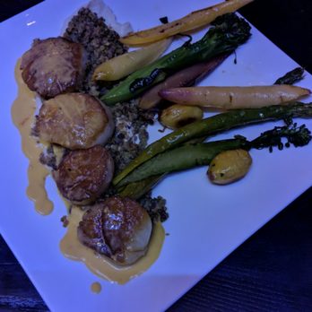 Wilson Hardware Kitchen & Bar - Scallops - New American Near Me - Arlington, Virginia Wilson Hardware Kitchen & Bar - Scallops - New American Near Me - Arlington, Virginia