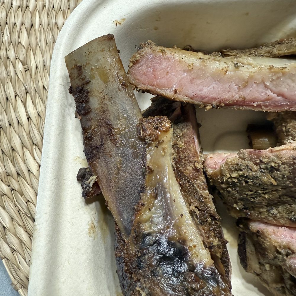 Petty's BBQ - Authentic Texas Style Barbecue - Old bone which looks to have been reheated - Barbeque Near Me - Killeen, Texas Petty's BBQ - Authentic Texas Style Barbecue - Old bone which looks to have been reheated - Barbeque Near Me - Killeen, Texas