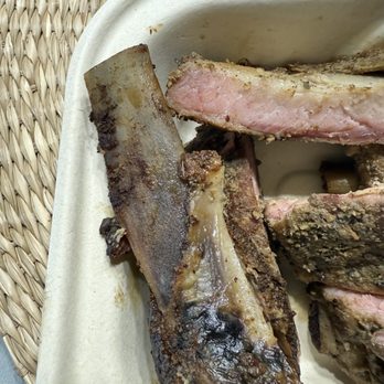 Petty’s BBQ - Old bone which looks to have been reheated - Barbeque Near Me - Killeen, Texas