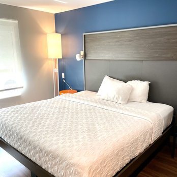 Tru By Hilton Duluth Mall Area - King bec - Hotels Near Me - Duluth, Minnesota Tru By Hilton Duluth Mall Area - King bec - Hotels Near Me - Duluth, Minnesota