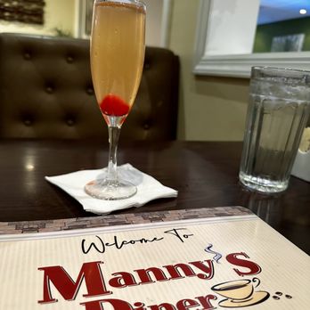 Manny's Diner - Diners Near Me - Clark, New Jersey