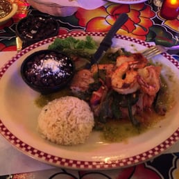 Tonight special. Chicken, shrimp, peppers in a tomatillo sauce. Yummy!