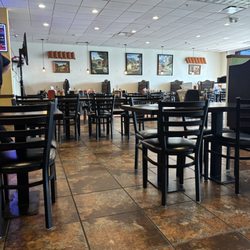 El Rincon Mexican Grill Wadsworth - Dining area