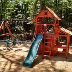 Charlotte Playsets - MAGELLAN with playhouse