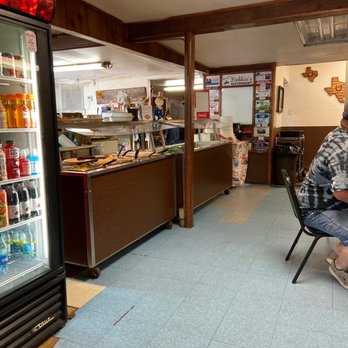 Debbies Restaurant - Buffet breakfast - Breakfast & Brunch Near Me - Glen Rose, Texas