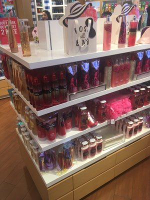 BATH & BODY WORKS - Updated July 2025 - 15 Reviews - 5870 E Broadway ...