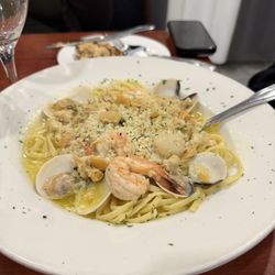 Bella Pasta - Seafood Sautee