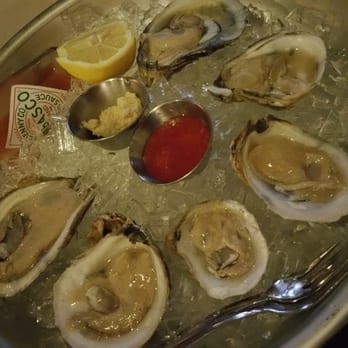 Tavern 157 - Raw oysters - Lounges Near Me - Flushing, New York