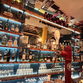 El Tanque Trattoria Bar - Pizza Near Me - New York, New York El Tanque Trattoria Bar - Pizza Near Me - New York, New York
