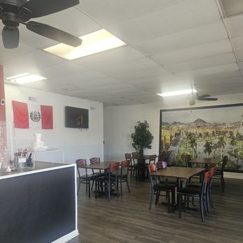 El Pico de Oro - Inside - Peruvian Near Me - Virginia Beach, Virginia