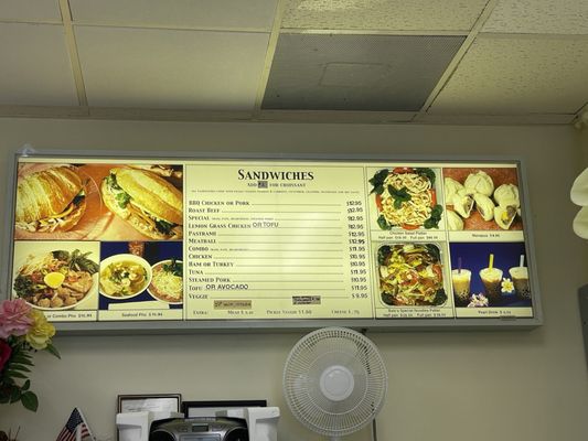 Ba-Le Sandwich Shop by null