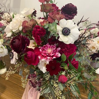 Aimee Lomeli Designs - bridal bouquet - Floral Designers Near Me Aimee Lomeli Designs - bridal bouquet - Floral Designers Near Me