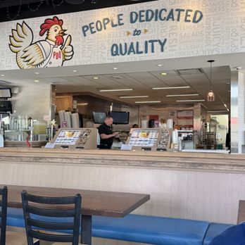 PDQ Chicken - Main counter - Chicken Shop Near Me - Dania Beach, Florida PDQ Chicken - Main counter - Chicken Shop Near Me - Dania Beach, Florida