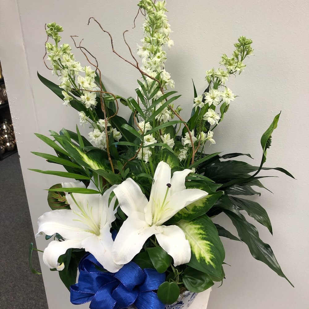 Oakleaf Florist - Oakleaf Florist did an amazing job on my aunt's funeral arrangement. They 're customer service was fantastic! - Florists Near Me - San Antonio, Texas Oakleaf Florist - Oakleaf Florist did an amazing job on my aunt's funeral arrangement. They 're customer service was fantastic! - Florists Near Me - San Antonio, Texas