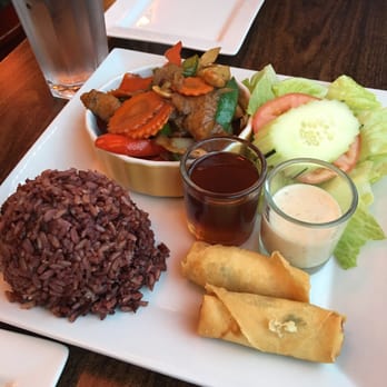 Urban Vegan - Cashew nut dinner combo with soy chicken - Vegan Near Me - Chicago, Illinois
