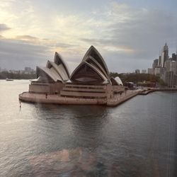 Dingo Tours - Opera house