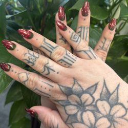 Luminous Nails