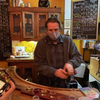 Mr B's Meadery - Brandon, the owner, preparing the samples - Meaderies Near Me - Seattle, Washington