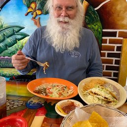 Plenty of food and colorful interior. Plenty of food and colorful interior.