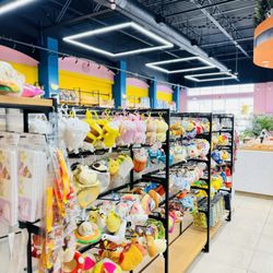 Violet kpop anime market