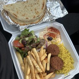 Vegetarian Platter - Pita, Hummus, Salad (no feta), French Fries, Falafel & Rice
