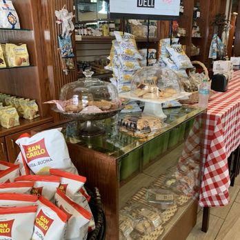 Mercato Italiano - So much merchandise. - Italian Near Me - Boca Raton, Florida