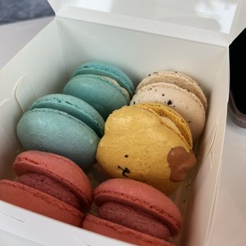 Good Day DSM - Macarons Near Me - Ankeny, Iowa