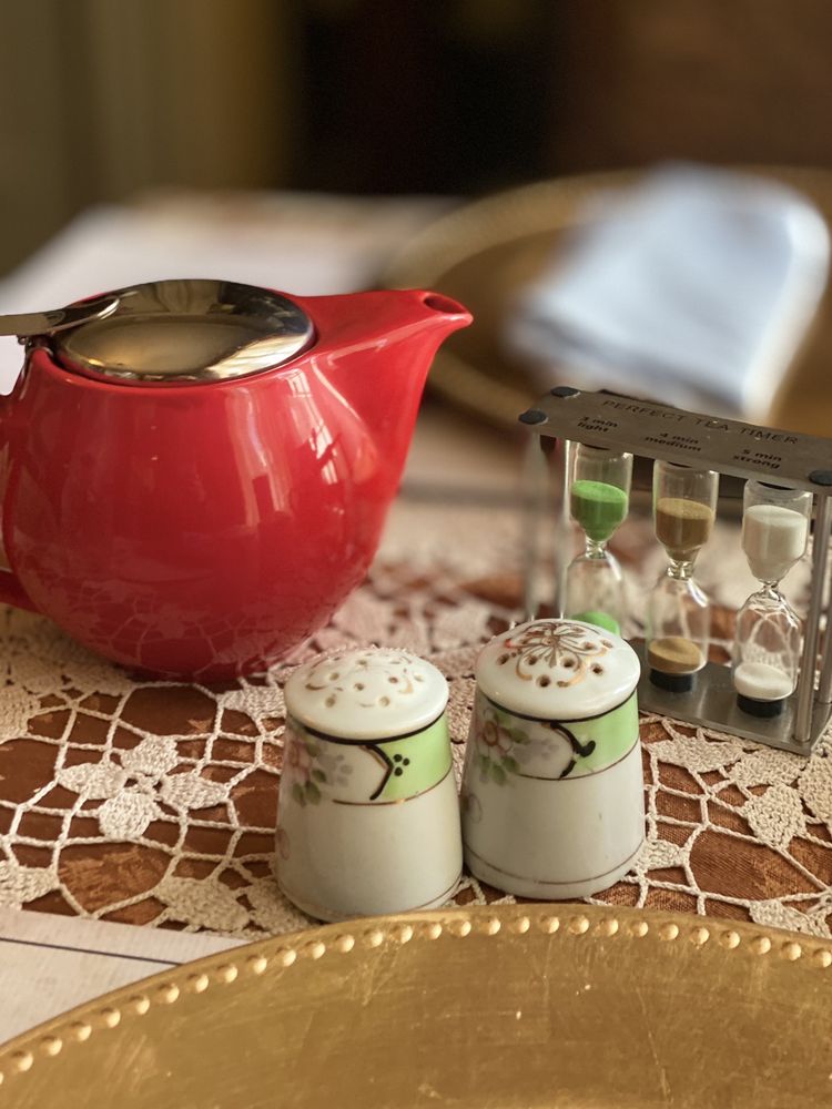 Silver Fountain Inn & Tea Parlor