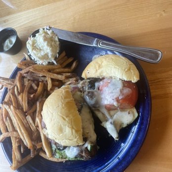 Lake Hope Lodge - Grilled veggie sandwich (tomato, zucchini, mushroom, two kinds of onion). - Comfort Food Near Me - McArthur, Ohio Lake Hope Lodge - Grilled veggie sandwich (tomato, zucchini, mushroom, two kinds of onion). - Comfort Food Near Me - McArthur, Ohio
