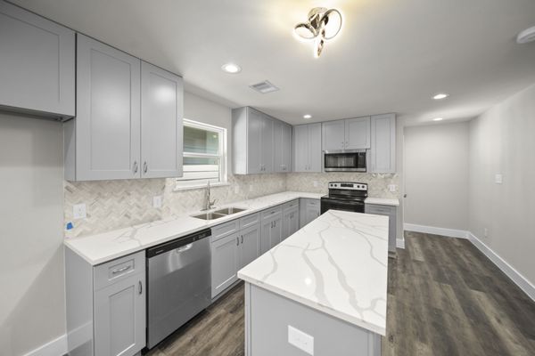 J B Thibodeaux Homes & Properties