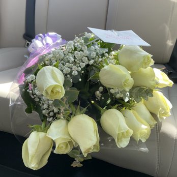 Mercado's Flowers - No pretty arrangement. It looks like they just rolled the flowers and wrapped it. - Florists Near Me - Alhambra, California Mercado's Flowers - No pretty arrangement. It looks like they just rolled the flowers and wrapped it. - Florists Near Me - Alhambra, California