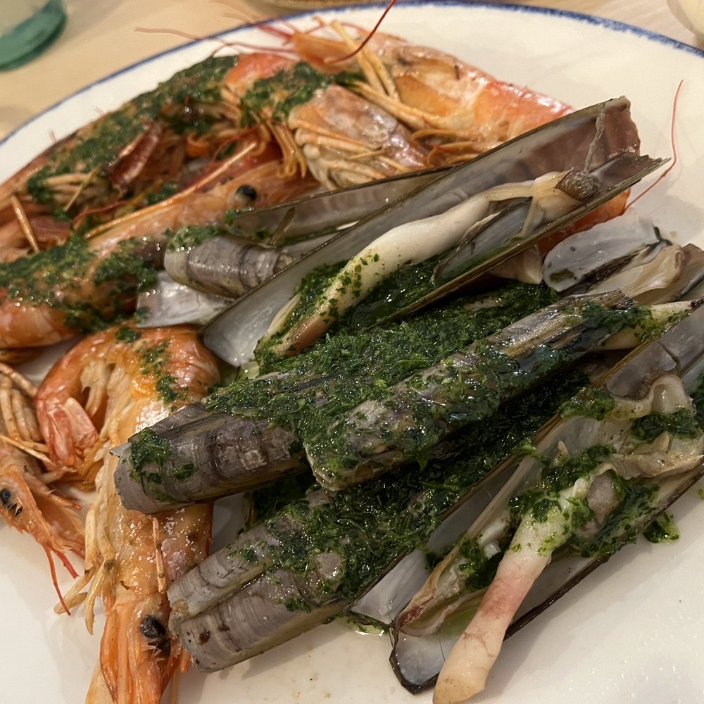 Langostinos y navajas