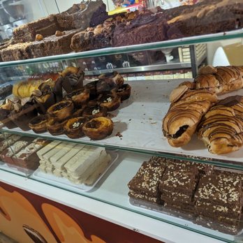 O Chocolatinho - Pastries - Cafes Near Me - Ribeira Grande, 20