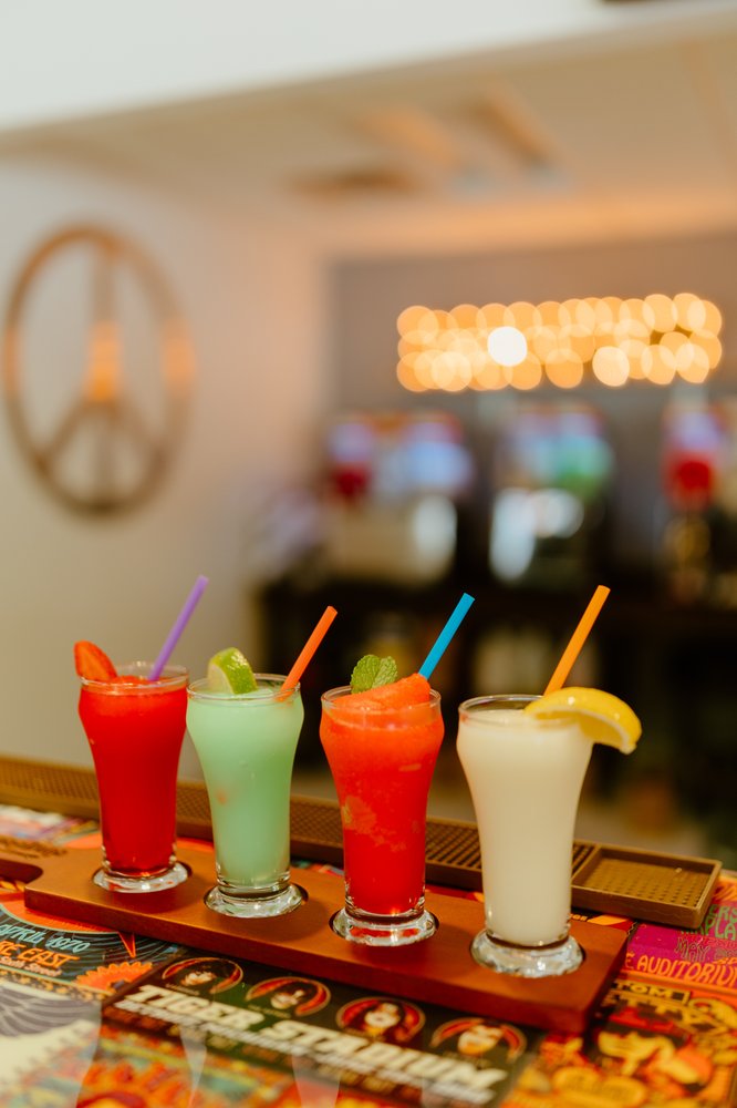 MAC’S DAQS BAR AND LOUNGE Updated September 2024 108 W Colorado St