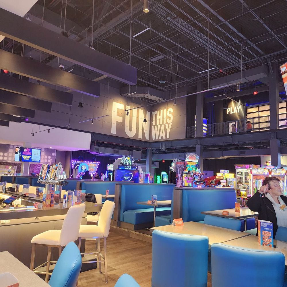 Dave & Buster's Schaumburg - Sports Bars Near Me - Schaumburg, Illinois Dave & Buster's Schaumburg - Sports Bars Near Me - Schaumburg, Illinois