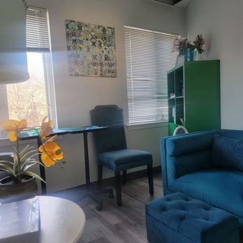 Cater Wellness  - Waiting area - Massage Near Me - Greenbelt, Maryland